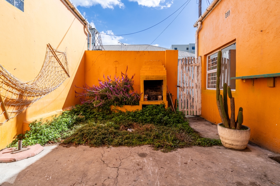 3 Bedroom Property for Sale in Woodstock Western Cape